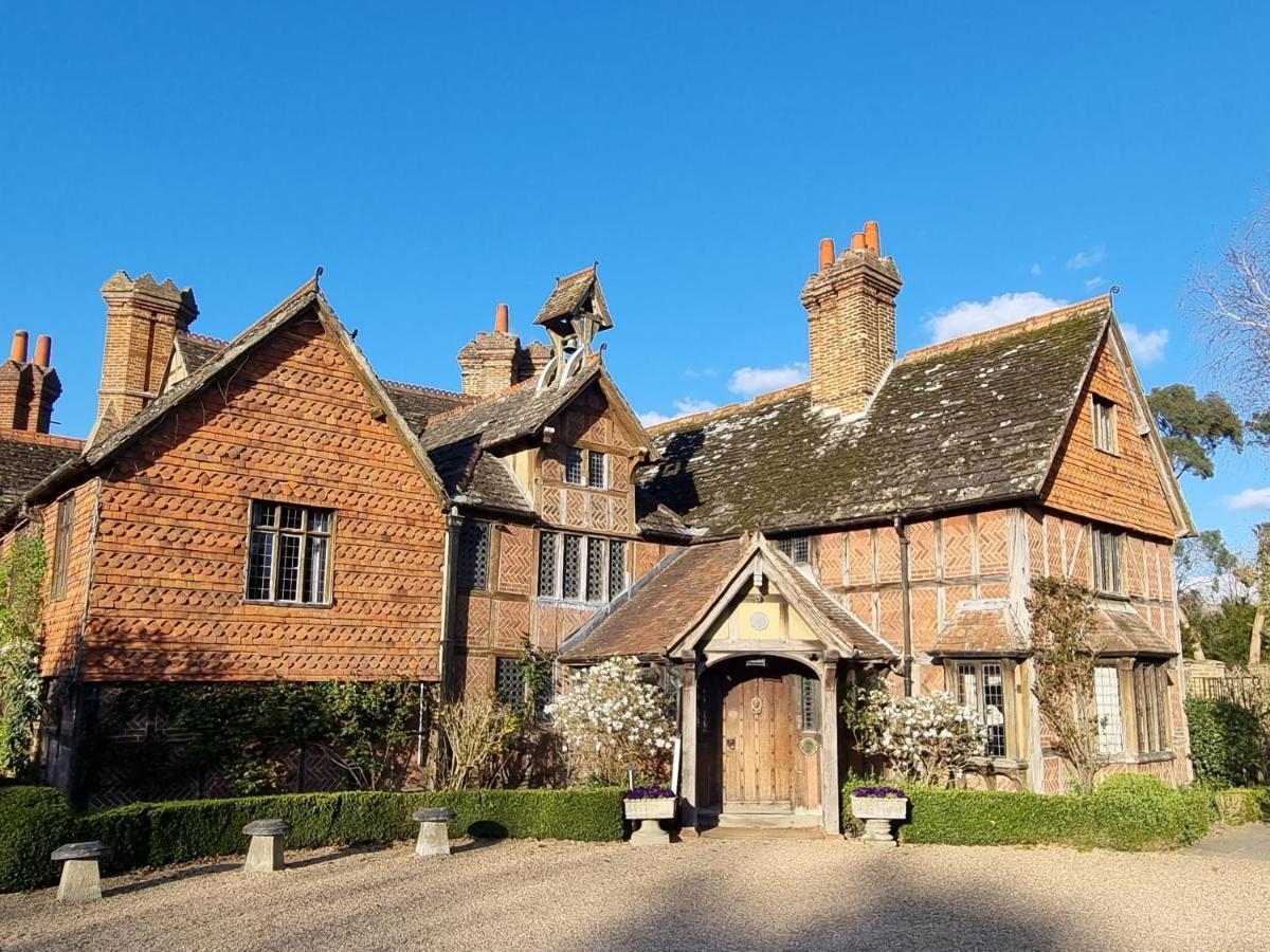 Langshott Manor - Luxury Hotel Gatwick 霍利 外观 照片