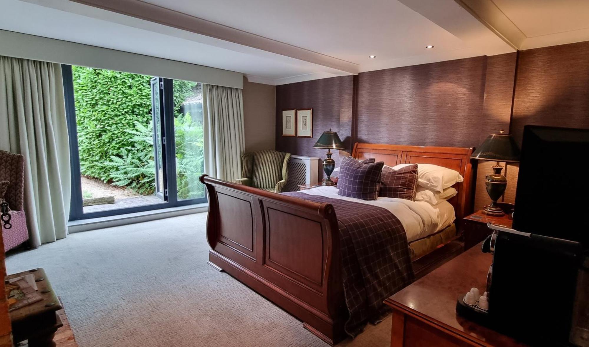 Langshott Manor - Luxury Hotel Gatwick 霍利 外观 照片