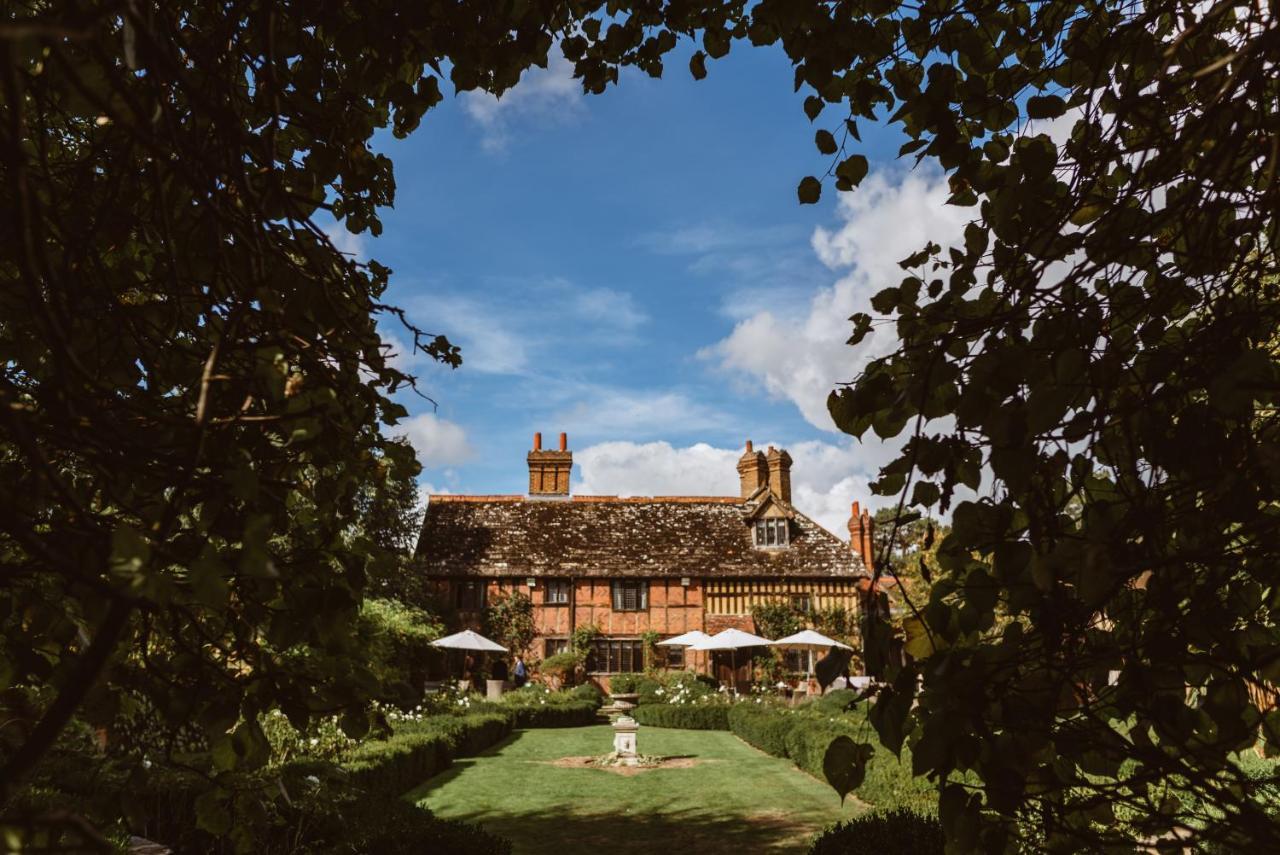 Langshott Manor - Luxury Hotel Gatwick 霍利 外观 照片