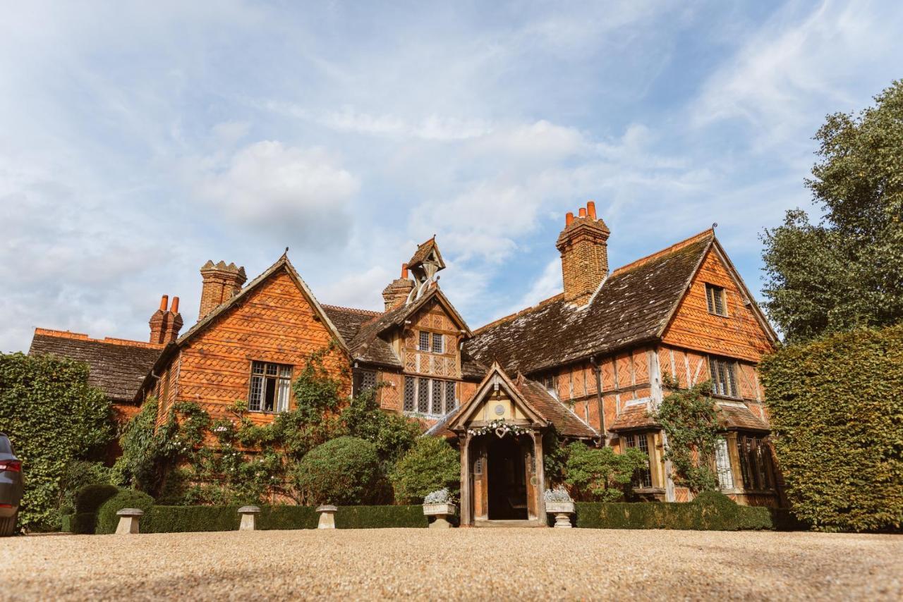 Langshott Manor - Luxury Hotel Gatwick 霍利 外观 照片