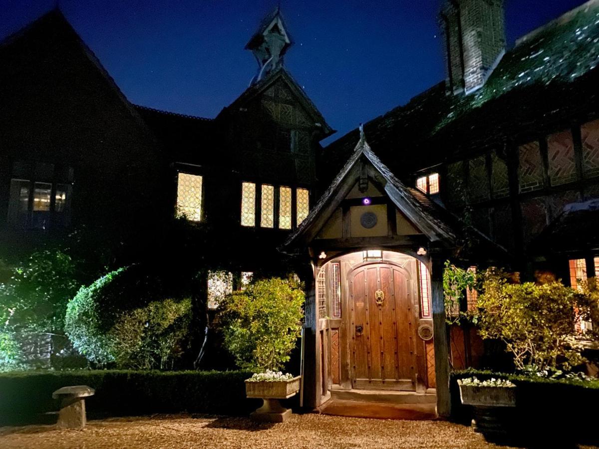 Langshott Manor - Luxury Hotel Gatwick 霍利 外观 照片